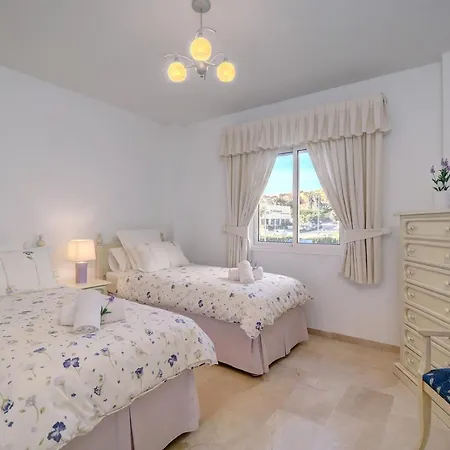 Mirador Bermuda Sea Views Apartment